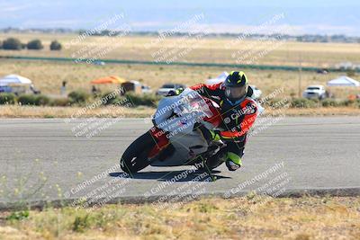 media/Oct-15-2023-TrackXperience (Sun) [[85198ff50b]]/Group 2/session 4 turn 3/